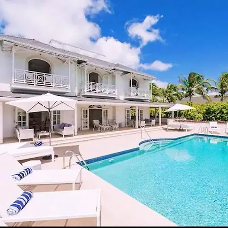 Purple Haze - Infinity Pool Holiday Home Minutes From The Island'S Best Beaches